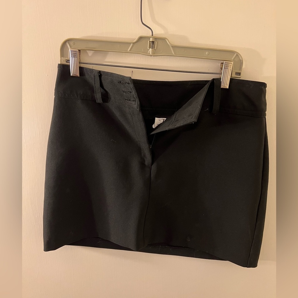 Black skirt